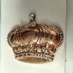 Rose Gold Vintage Crown Brooch